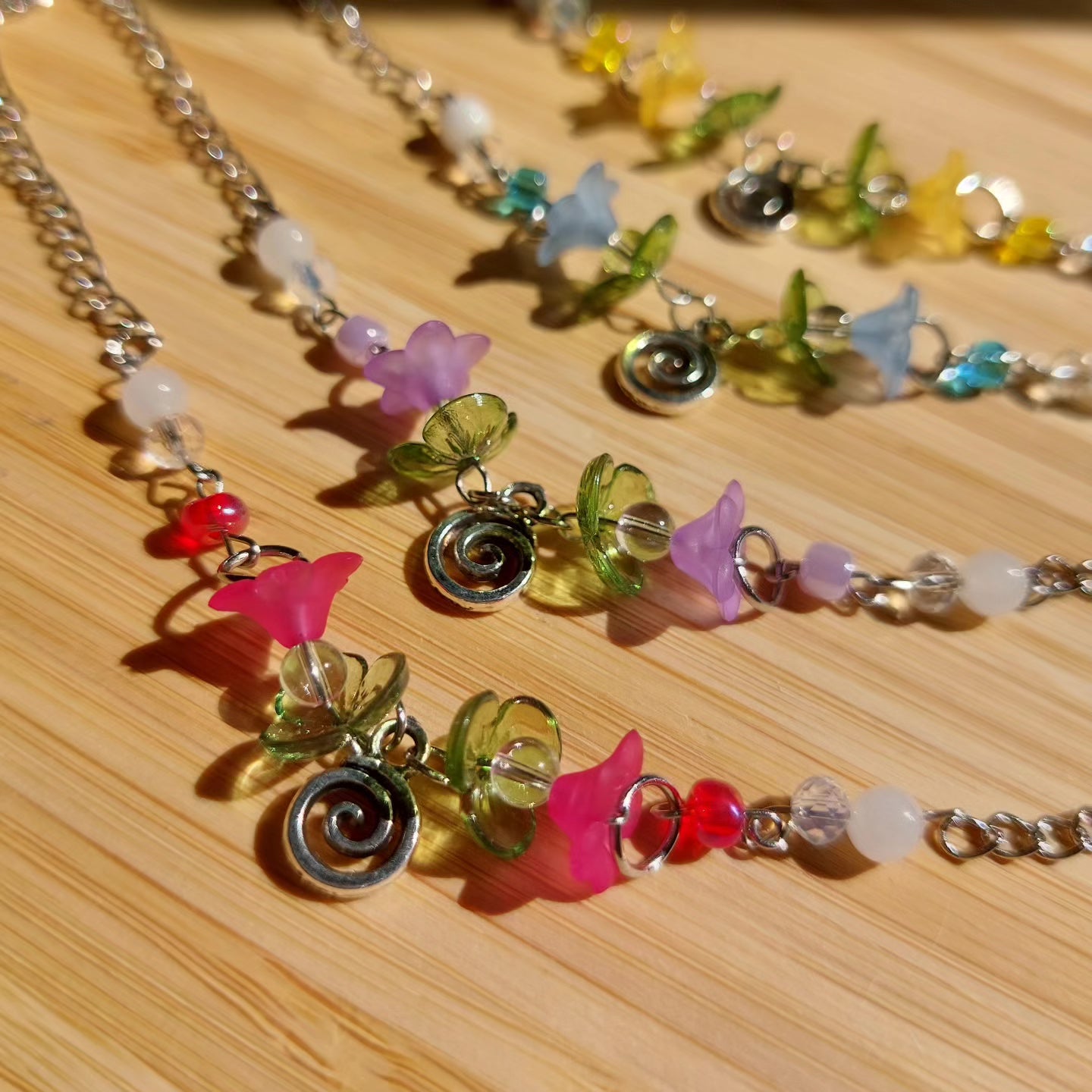 Sunday Flower Necklace