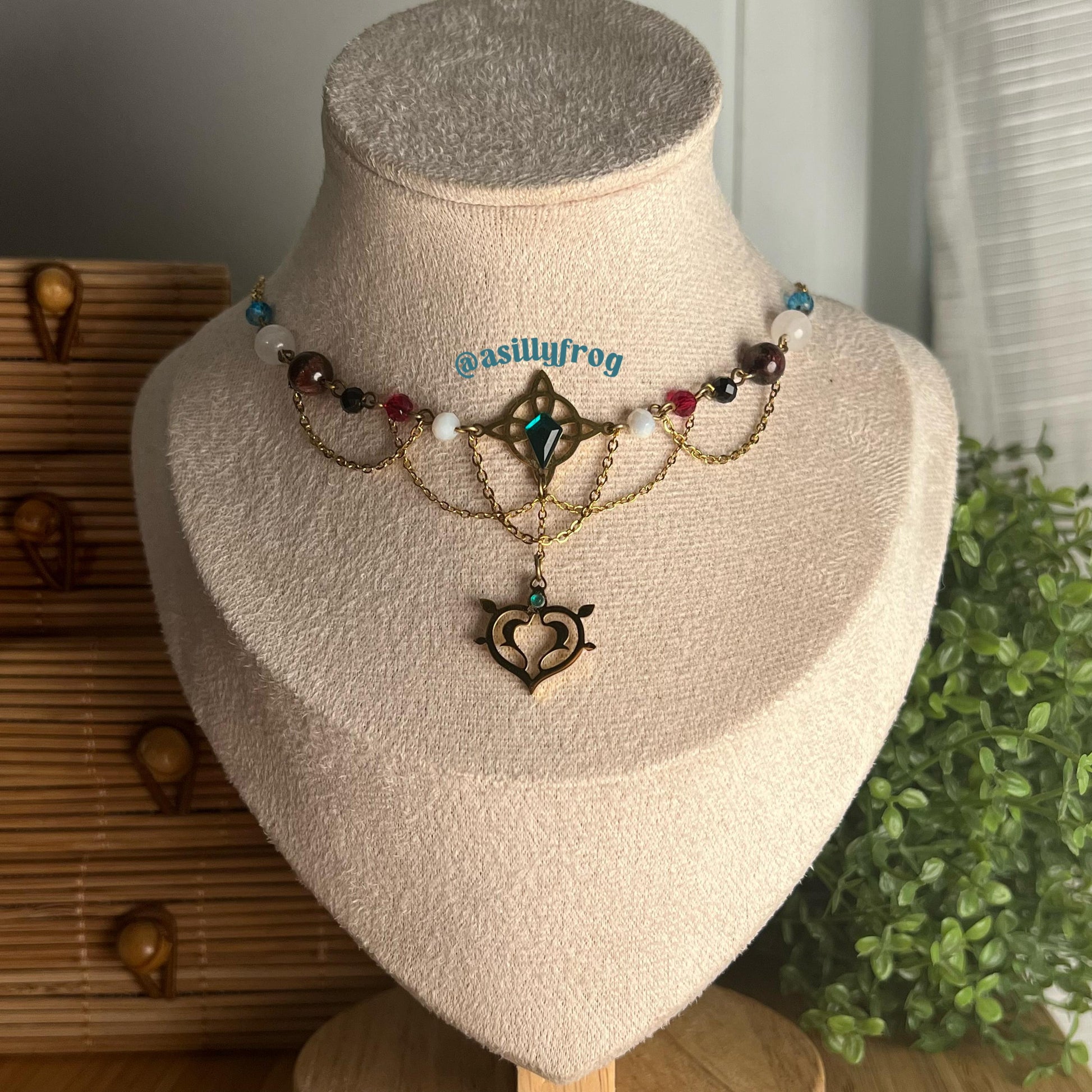 Kaveh inspired necklace
