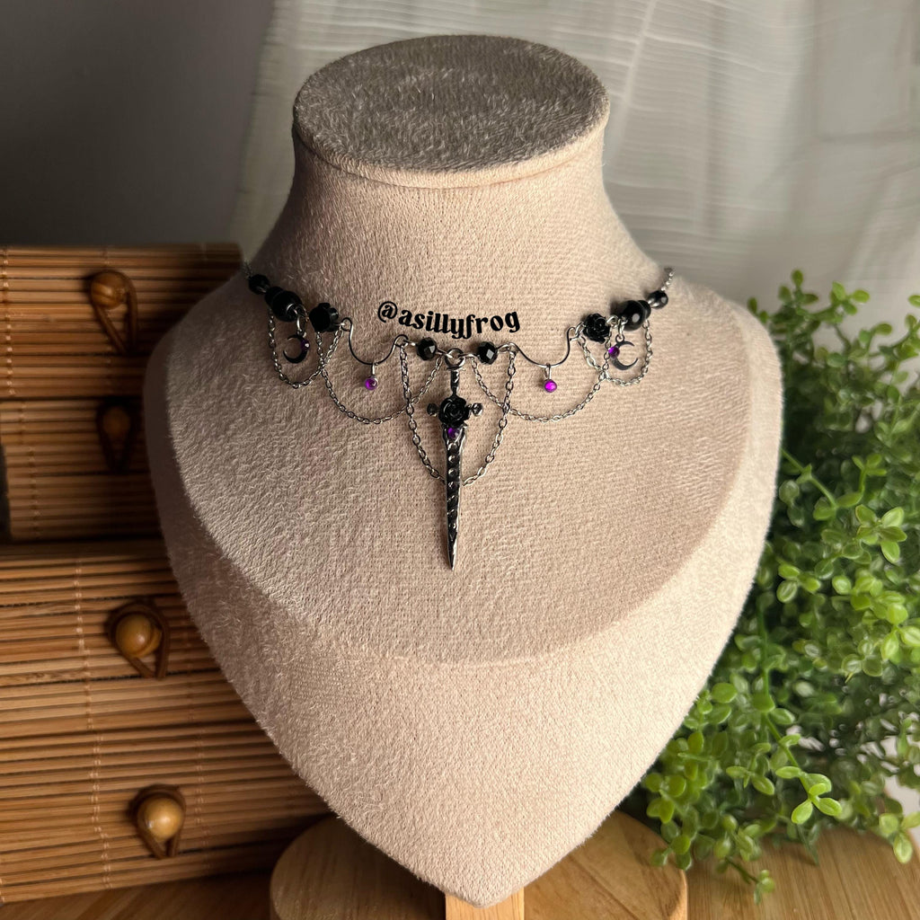 Night Ruler Necklace